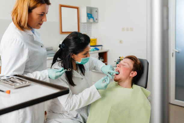 Best Emergency Treatment for Dental Infections or Abscesses in Gravette, AR